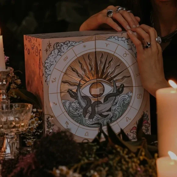 Awe Inspired 2024 Advent Calendar Box Empty 10 drawers - Picture 4 of 7